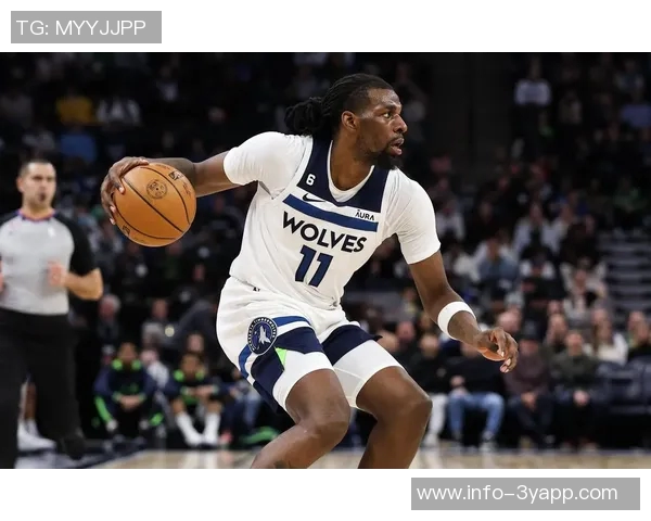 纳兹里德表现惊艳18投11中砍下33分三分球命中率高达60