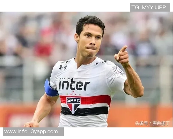 埃尔纳内斯谈伊尔迪兹踢伪九号的短期效果与长期发展机会